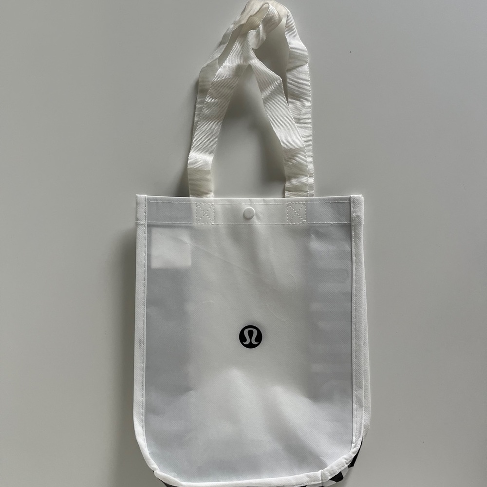 New white Lululemon nylon tote bag